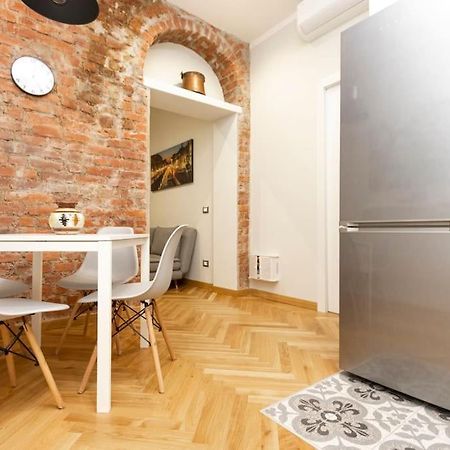 The Italian Design - 10 Minutes To Duomo Apartment Milan Bagian luar foto