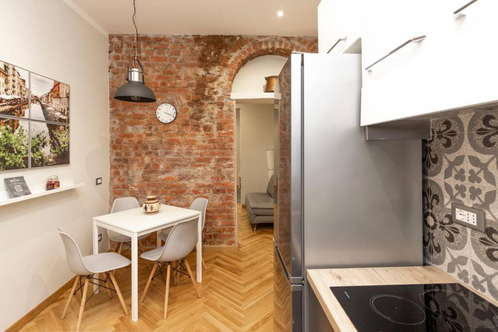 The Italian Design - 10 Minutes To Duomo Apartment Milan Bagian luar foto